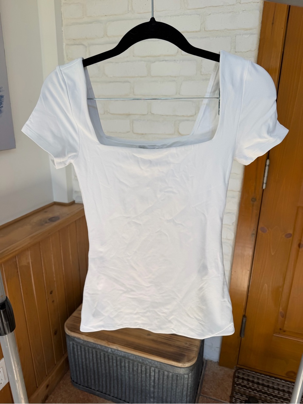 Aritzia Contour Luxe White Square Neck Short Sleeve Bodysuit / Top Size S